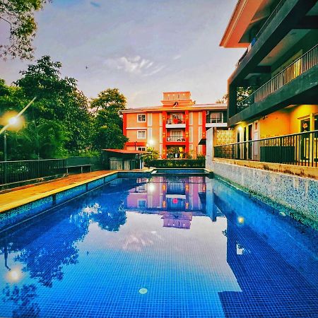 2Bhk Stunning Apartment With Pool ヴァガトール エクステリア 写真
