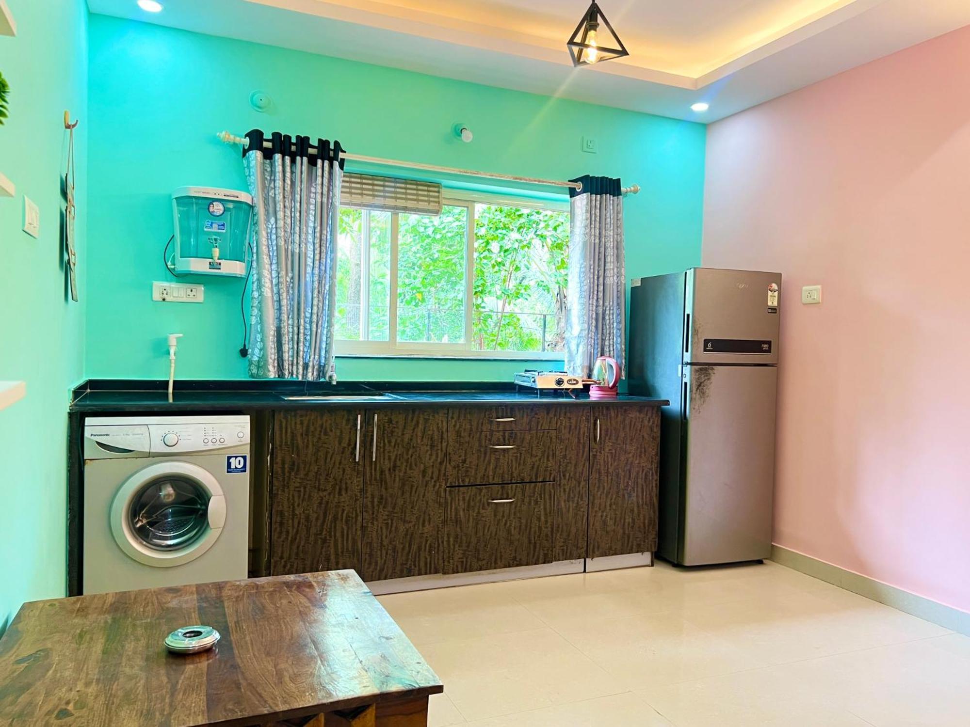 2Bhk Stunning Apartment With Pool ヴァガトール エクステリア 写真
